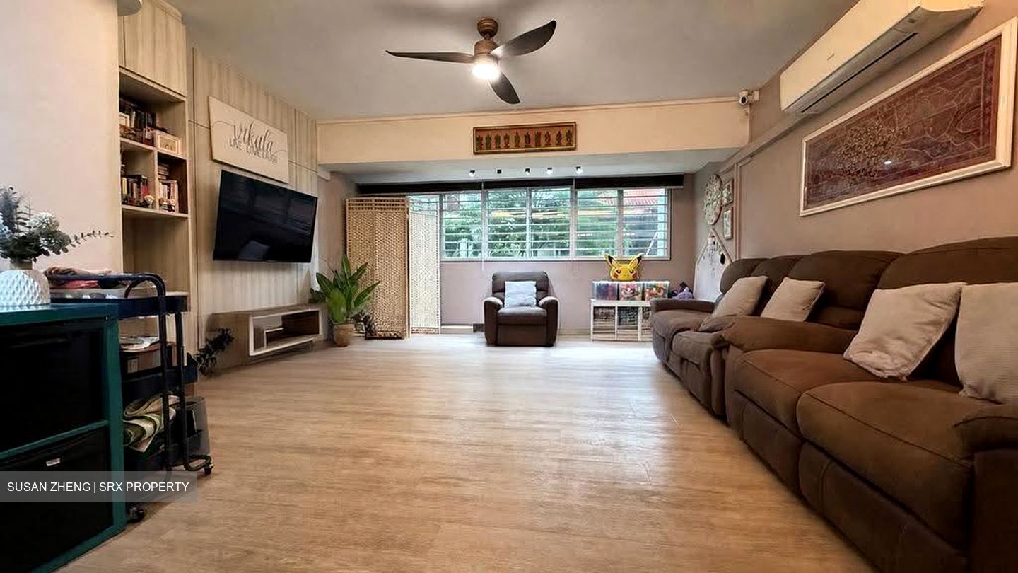 Blk 327 Jurong East Street 31 (Jurong East), HDB Executive #610004741